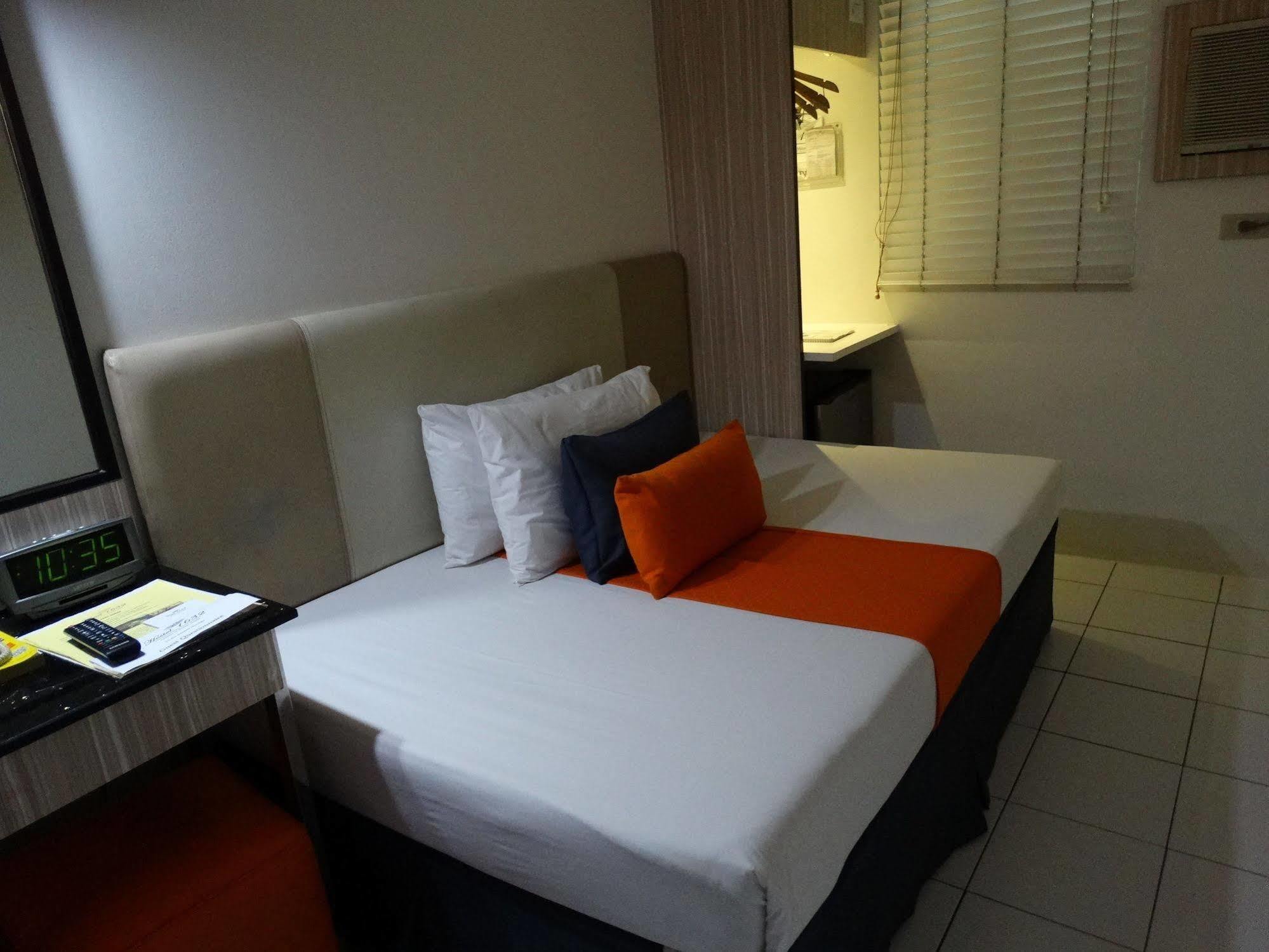 Hostel 1632 Μανίλα Εξωτερικό φωτογραφία